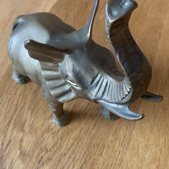 Vintage solid brass elephant - Picture 7 of 8